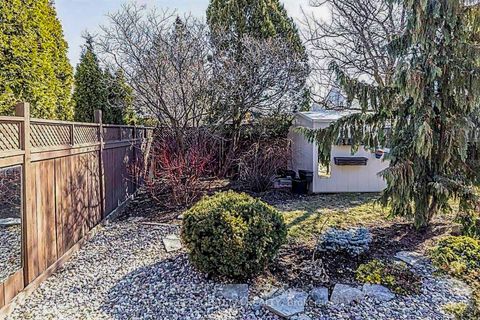 Photo 28 at 124 Kennevale Drive, Nepean (Cedargrove/Fraserdale), Ottawa