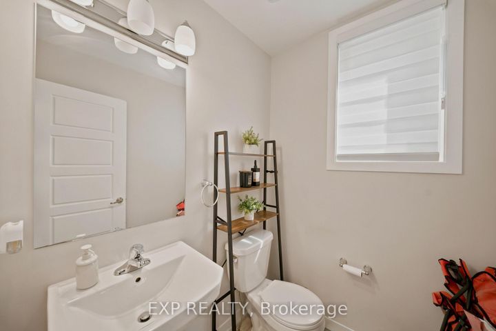 Photo 13 at 69 Lignite Private, Nepean (Heritage Park), Ottawa