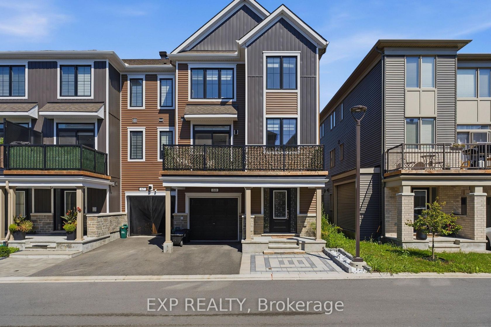 69 Lignite Private, Nepean (Heritage Park), Ottawa 