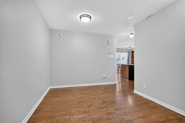 Photo 6 at 111 HARBOUR VIEW Street, Nepean (Strandherd), Ottawa
