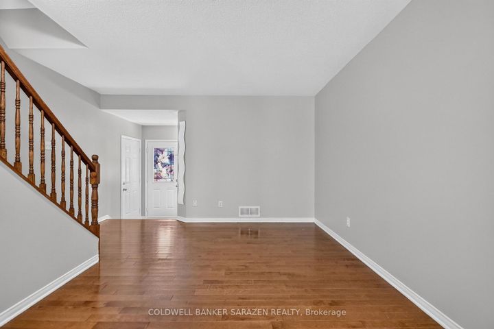 Photo 9 at 111 HARBOUR VIEW Street, Nepean (Strandherd), Ottawa
