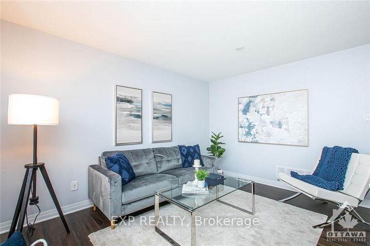Photo 4 at B - 444 VIA VERONA Avenue, Nepean (Longfields), Ottawa