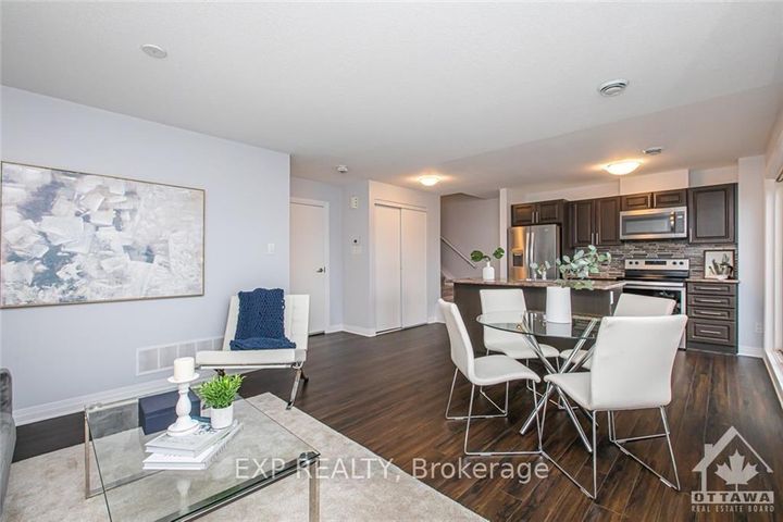 Photo 5 at B - 444 VIA VERONA Avenue, Nepean (Longfields), Ottawa