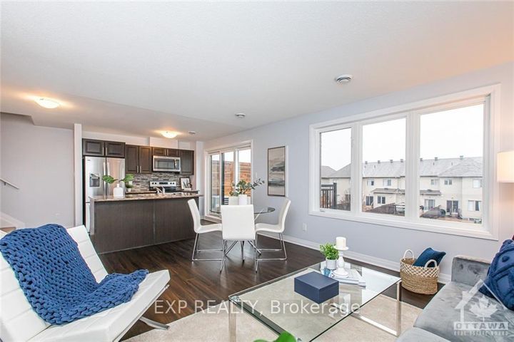 Photo 6 at B - 444 VIA VERONA Avenue, Nepean (Longfields), Ottawa