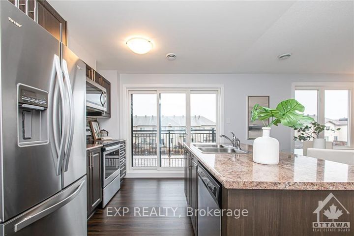 Photo 10 at B - 444 VIA VERONA Avenue, Nepean (Longfields), Ottawa