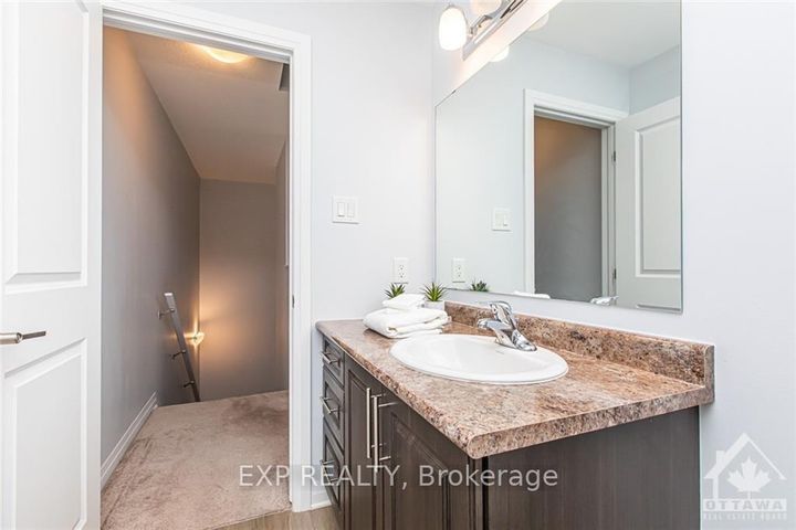 Photo 25 at B - 444 VIA VERONA Avenue, Nepean (Longfields), Ottawa