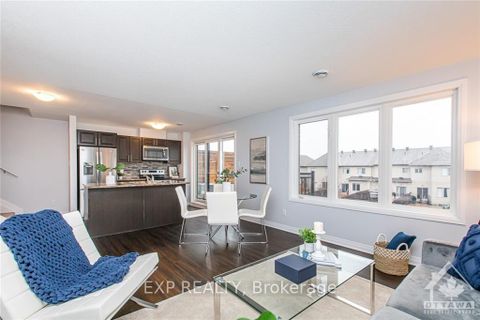 Photo 6 at B - 444 VIA VERONA Avenue, Nepean (Longfields), Ottawa