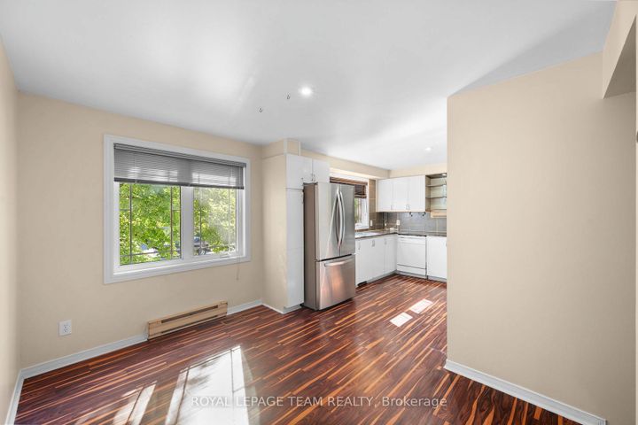 Photo 11 at 8 Mannington Court, Nepean (Cedargrove/Fraserdale), Ottawa