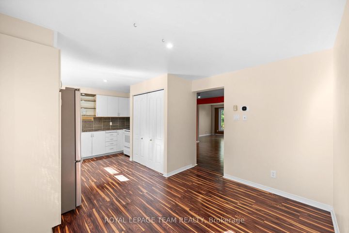 Photo 12 at 8 Mannington Court, Nepean (Cedargrove/Fraserdale), Ottawa