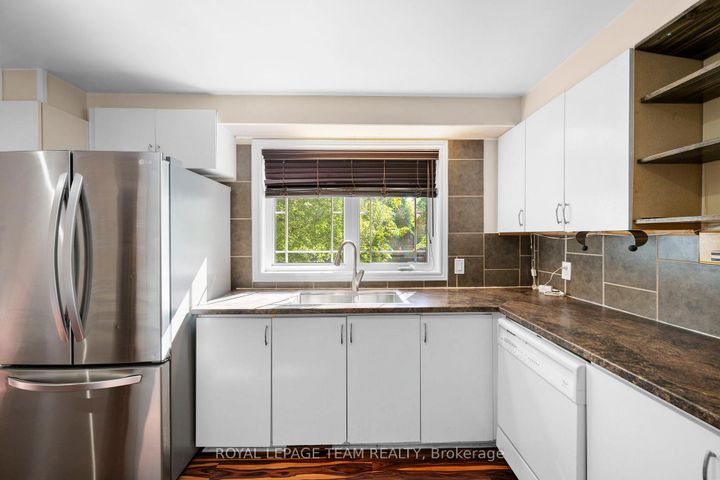 Photo 15 at 8 Mannington Court, Nepean (Cedargrove/Fraserdale), Ottawa