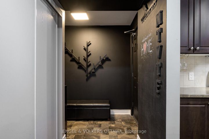 Photo 6 at 7 - 50 Barnstone Drive, Nepean (Barrhaven East), Ottawa