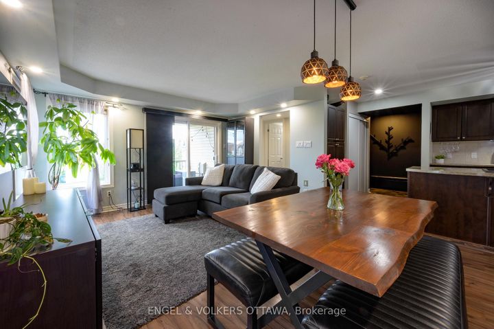 Photo 10 at 7 - 50 Barnstone Drive, Nepean (Barrhaven East), Ottawa