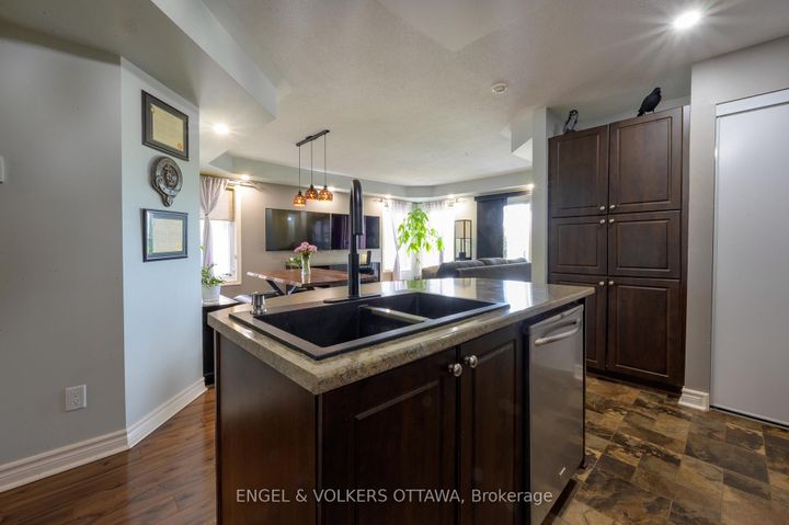 Photo 11 at 7 - 50 Barnstone Drive, Nepean (Barrhaven East), Ottawa