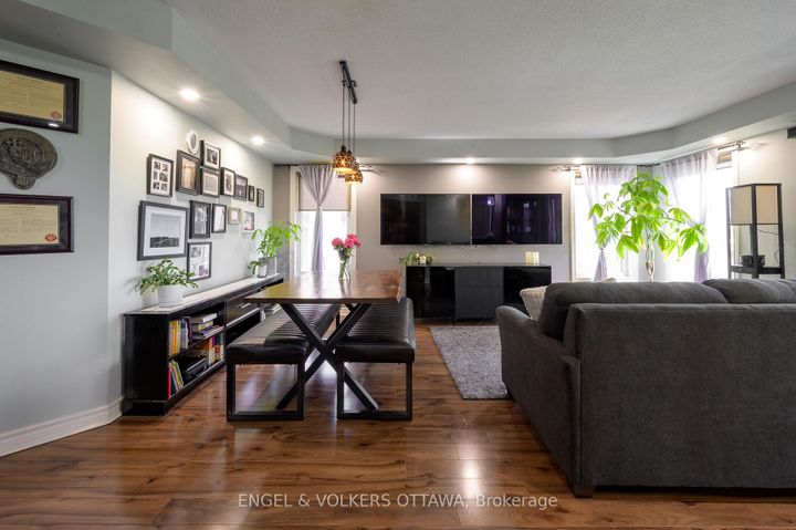 Photo 12 at 7 - 50 Barnstone Drive, Nepean (Barrhaven East), Ottawa