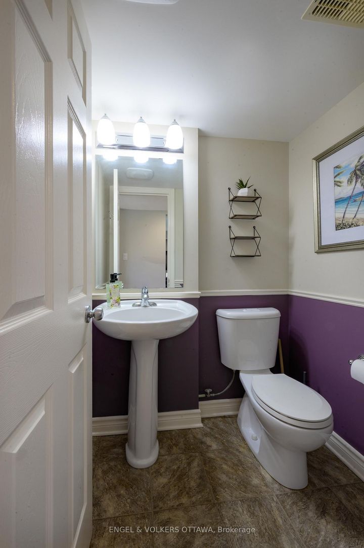 Photo 16 at 7 - 50 Barnstone Drive, Nepean (Barrhaven East), Ottawa