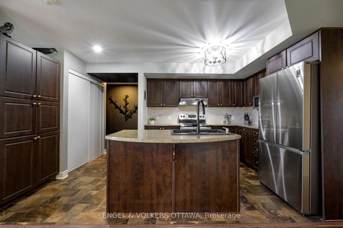 Photo 8 at 7 - 50 Barnstone Drive, Nepean (Barrhaven East), Ottawa