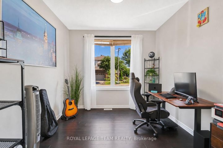 Photo 5 at 3 Stoneleigh Street, Nepean (Strandherd), Ottawa