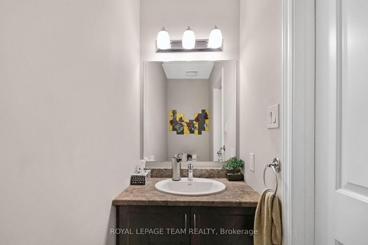 Photo 6 at 3 Stoneleigh Street, Nepean (Strandherd), Ottawa