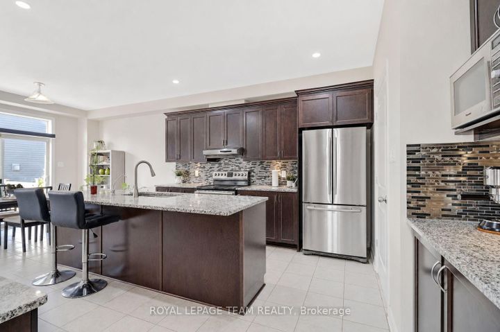 Photo 12 at 3 Stoneleigh Street, Nepean (Strandherd), Ottawa
