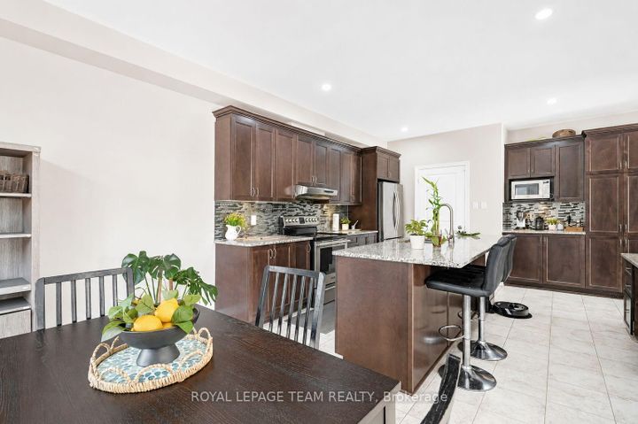 Photo 14 at 3 Stoneleigh Street, Nepean (Strandherd), Ottawa