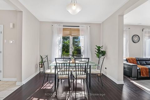 Photo 8 at 3 Stoneleigh Street, Nepean (Strandherd), Ottawa