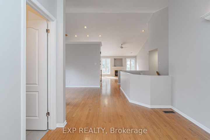 Photo 4 at 6 Windchime Crescent, Nepean (Barrhaven East), Ottawa