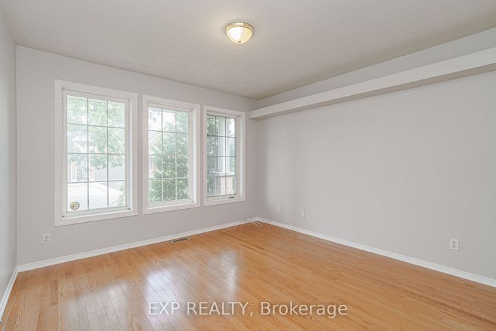 Photo 5 at 6 Windchime Crescent, Nepean (Barrhaven East), Ottawa
