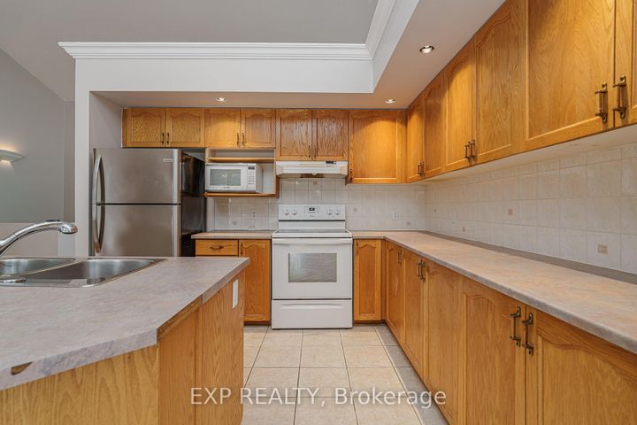 Photo 15 at 6 Windchime Crescent, Nepean (Barrhaven East), Ottawa