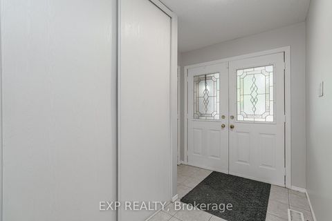 Photo 2 at 6 Windchime Crescent, Nepean (Barrhaven East), Ottawa