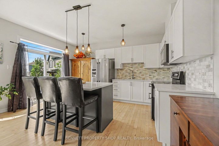 Photo 8 at 153 Point Prim Crescent, Nepean (Heritage Park), Ottawa