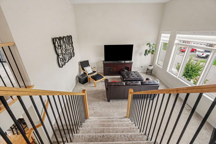 Photo 14 at 153 Point Prim Crescent, Nepean (Heritage Park), Ottawa