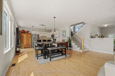 Photo 4 at 153 Point Prim Crescent, Nepean (Heritage Park), Ottawa