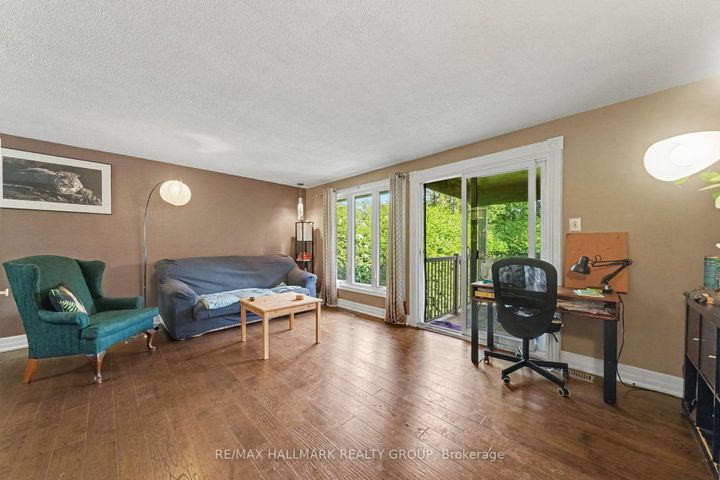Photo 5 at 5 Lansfield Way, Nepean (Tanglewood), Ottawa