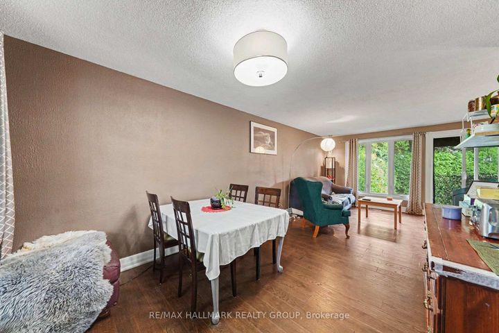 Photo 7 at 5 Lansfield Way, Nepean (Tanglewood), Ottawa