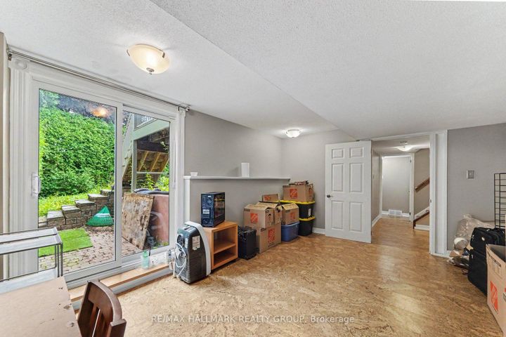 Photo 23 at 5 Lansfield Way, Nepean (Tanglewood), Ottawa