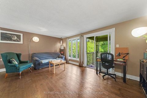 Photo 5 at 5 Lansfield Way, Nepean (Tanglewood), Ottawa