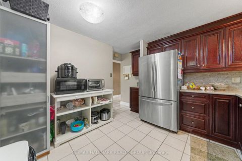 Photo 9 at 5 Lansfield Way, Nepean (Tanglewood), Ottawa