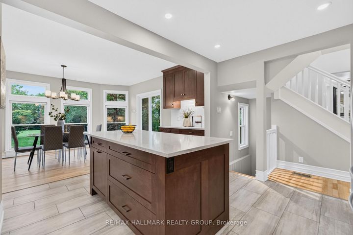 Photo 11 at 1608 Prince Of Wales Drive, Nepean (Carleton Heights), Ottawa