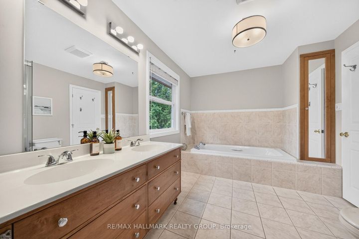 Photo 29 at 1608 Prince Of Wales Drive, Nepean (Carleton Heights), Ottawa