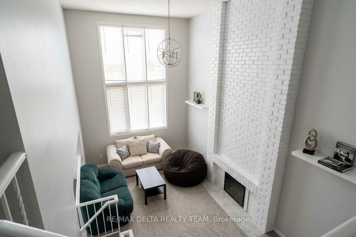 Photo 9 at 24 Raftus Square, Nepean (Pheasant Run), Ottawa