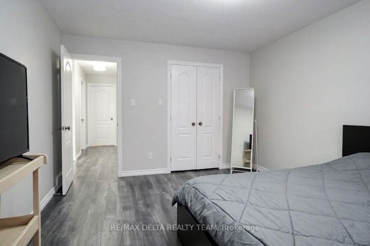 Photo 10 at 24 Raftus Square, Nepean (Pheasant Run), Ottawa