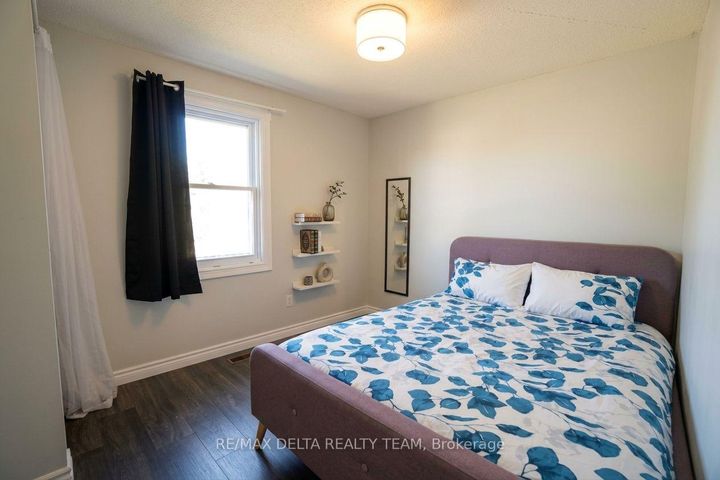Photo 12 at 24 Raftus Square, Nepean (Pheasant Run), Ottawa
