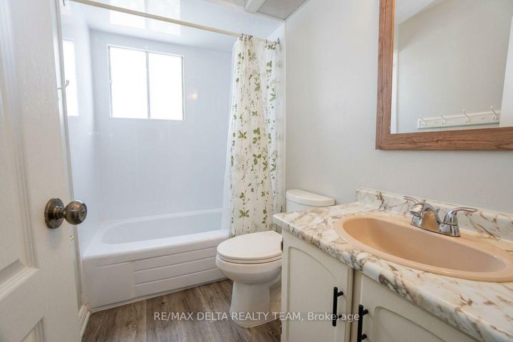 Photo 13 at 24 Raftus Square, Nepean (Pheasant Run), Ottawa