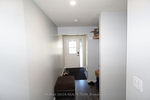 Photo 4 at 24 Raftus Square, Nepean (Pheasant Run), Ottawa