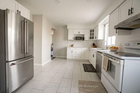 Photo 6 at 24 Raftus Square, Nepean (Pheasant Run), Ottawa