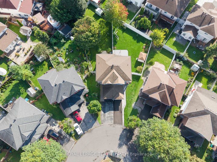 Photo 1 at 36 Saffron Court, Nepean (Longfields), Ottawa