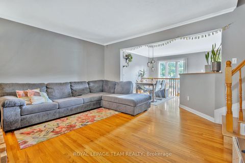Photo 5 at 36 Saffron Court, Nepean (Longfields), Ottawa
