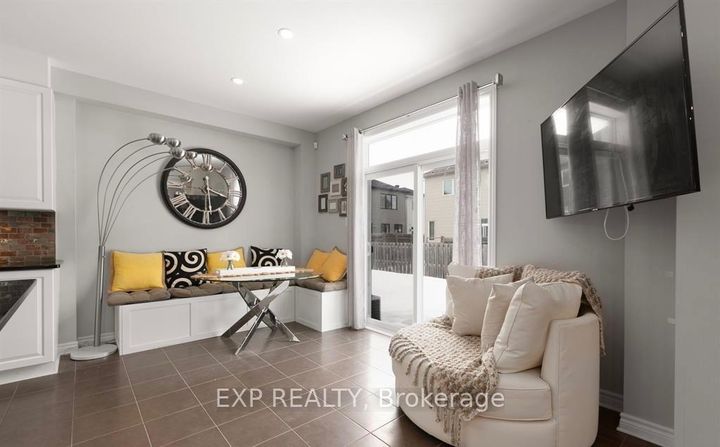 Photo 11 at 12 Knockaderry Crescent, Nepean (Half Moon Bay), Ottawa