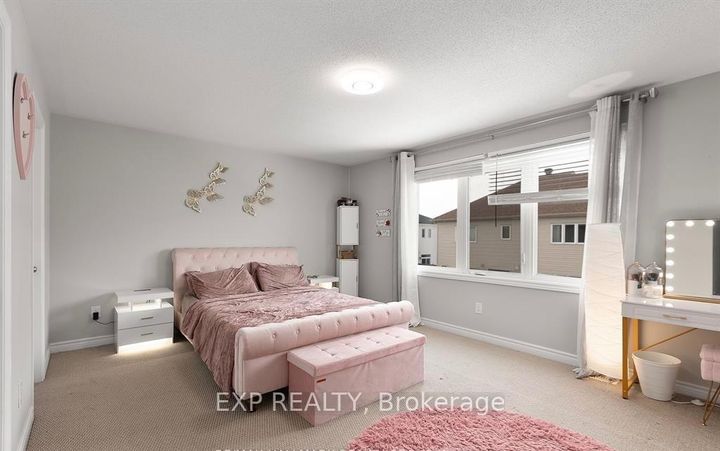 Photo 18 at 12 Knockaderry Crescent, Nepean (Half Moon Bay), Ottawa