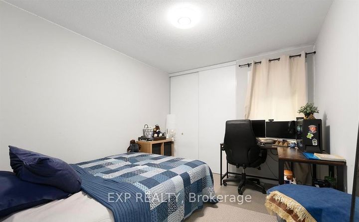 Photo 24 at 12 Knockaderry Crescent, Nepean (Half Moon Bay), Ottawa